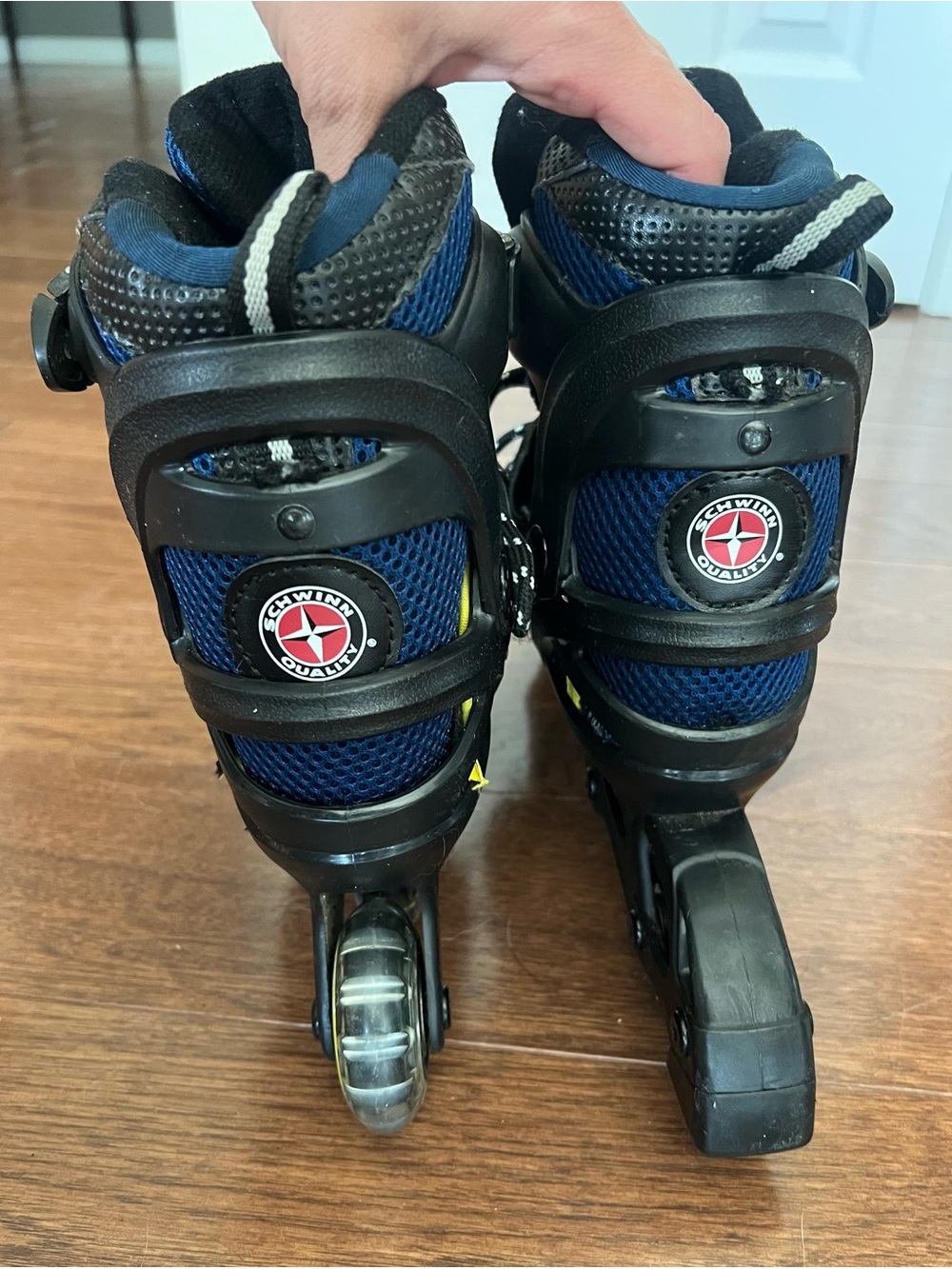 Schwinn Kids' Size 1-4, Adjustable Inline Skates - Picture 4 of 5